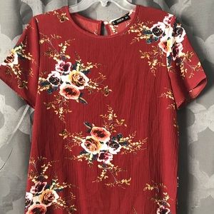 Floral crepe top